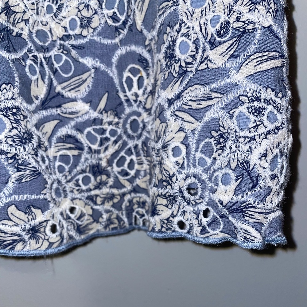 NWOT Floral Ruffle Tank Top - Picture 3 of 6